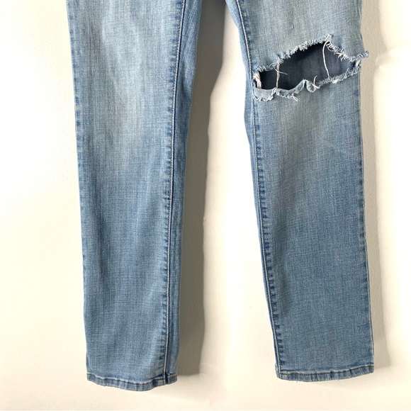 Levi’s 724 High Rise Straight Jean - Picture 5 of 8